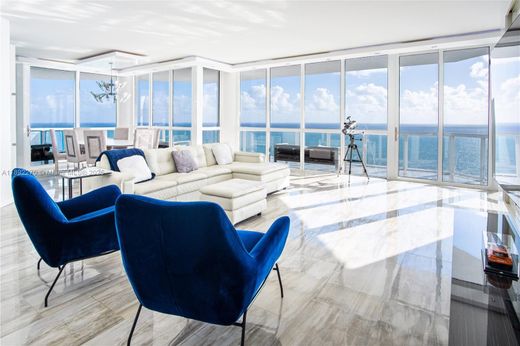 Residential complexes in Sunny Isles Beach, Miami-Dade