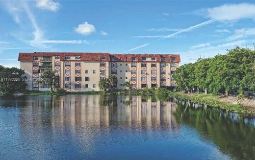 Complexes résidentiels à Hialeah, Comté de Miami-Dade