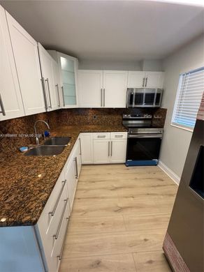 Residential complexes in Miami, Miami-Dade