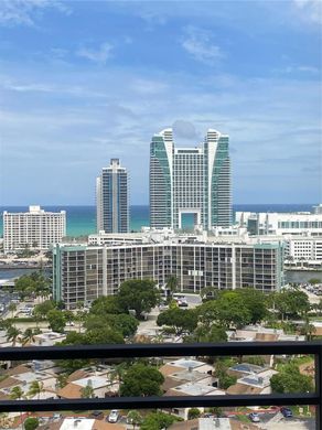 Complexes résidentiels à Hallandale Beach, Comté de Broward