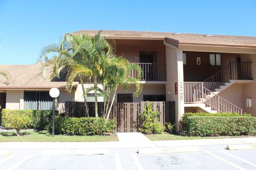 Residential complexes in Delray Beach, Palm Beach