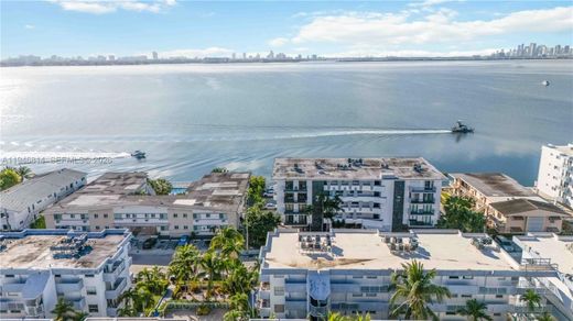 Complexos residenciais - North Bay Village, Miami-Dade County