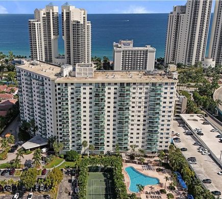 Residential complexes in Sunny Isles Beach, Miami-Dade