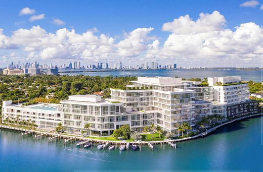 Complexes résidentiels à Miami Beach, Comté de Miami-Dade