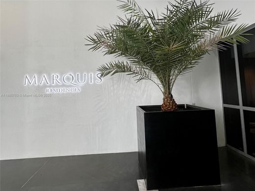 Complesso residenziale a Miami, Miami-Dade County