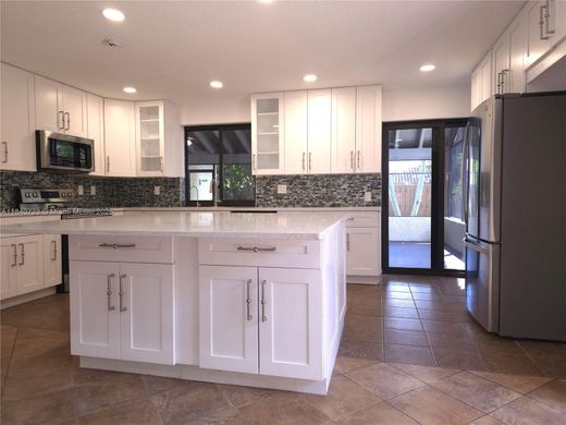 Βίλα σε Weston, Broward County