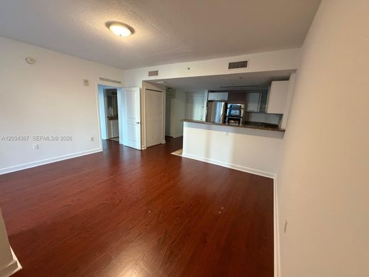 Residential complexes in Miami, Miami-Dade