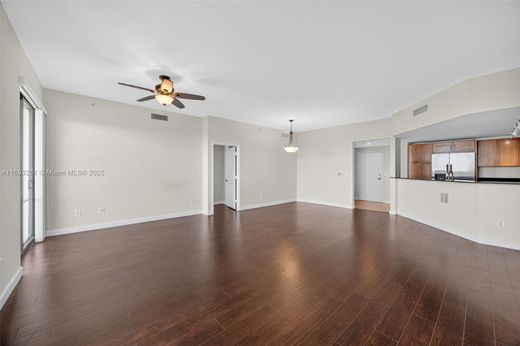 Kamienica w Miami, Miami-Dade County