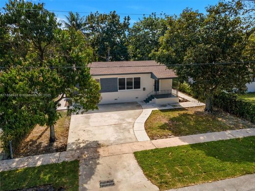 Βίλα σε North Miami Beach, Miami-Dade County