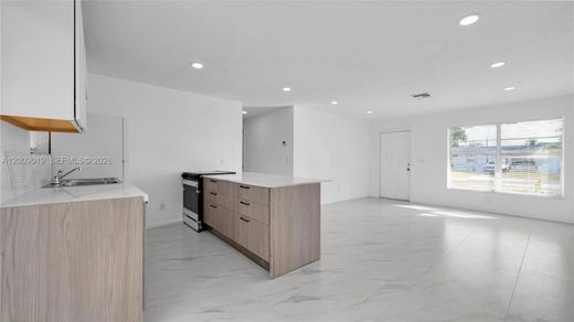 Villa - Dania Beach, Broward County