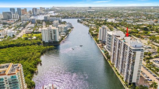 Residential complexes in Fort Lauderdale, Broward County