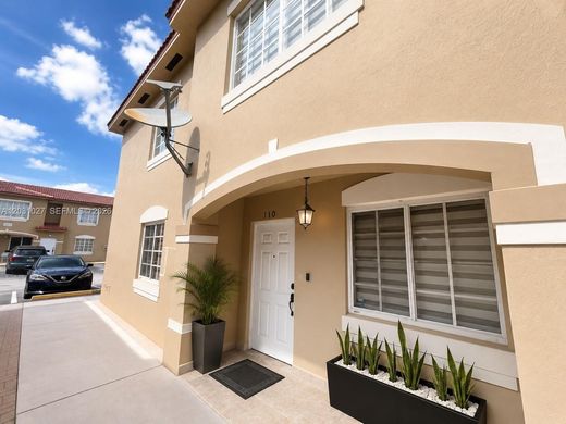 Residential complexes in Miami, Miami-Dade
