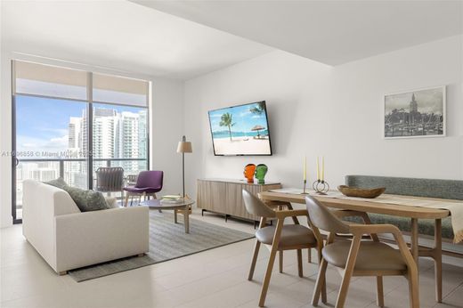 Complesso residenziale a Miami, Miami-Dade County