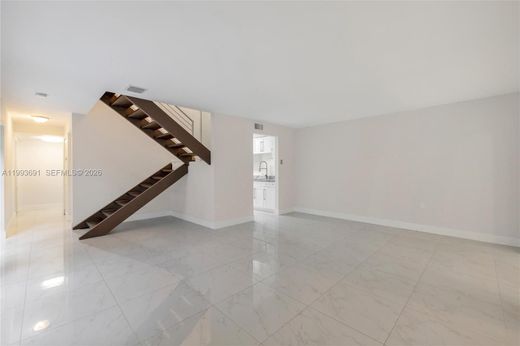 Townhouse in Miami, Miami-Dade