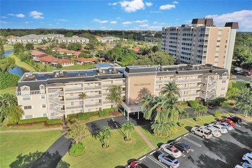 Wohnkomplexe in Coral Springs, Broward County