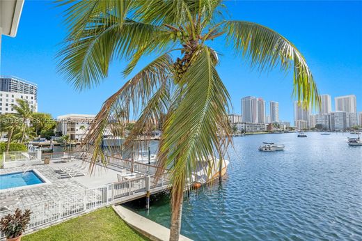 Complexos residenciais - Hallandale Beach, Broward County