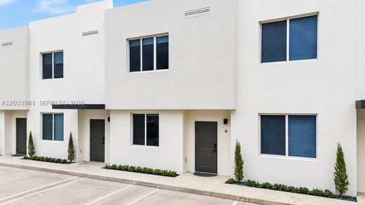 Townhouse in Miami, Miami-Dade