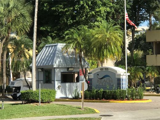 Residential complexes in Miami, Miami-Dade