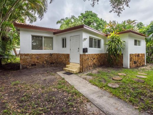 Villa in Virginia Gardens, Miami-Dade County