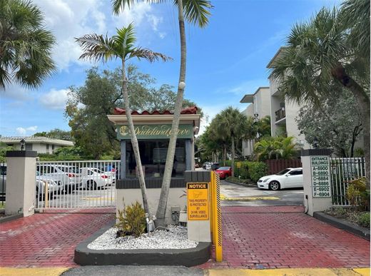 Complesso residenziale a Pinecrest, Miami-Dade County