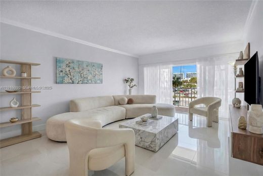 Complesso residenziale a Sunny Isles Beach, Miami-Dade County