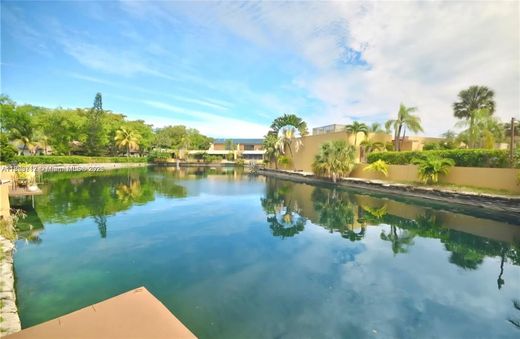 Townhouse - Miami Lakes, Miami-Dade County