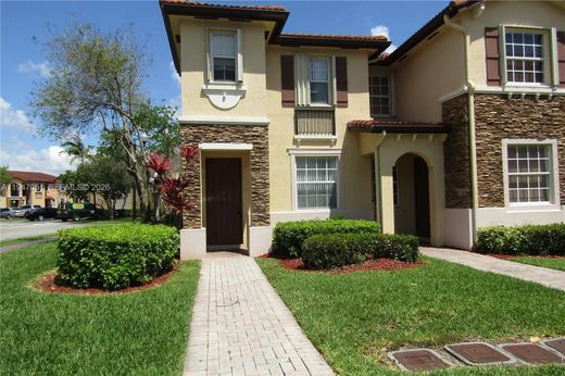 Residential complexes in Homestead, Miami-Dade