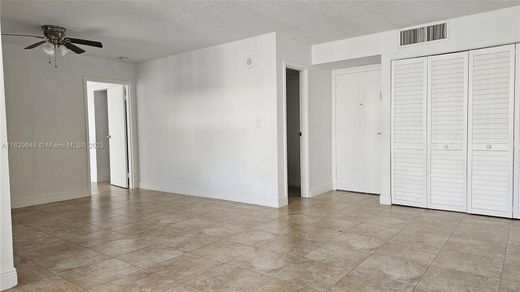 ‏בניין ב  Sunny Isles Beach, Miami-Dade County