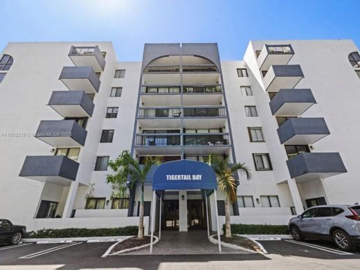 Wohnkomplexe in Coconut Grove, Miami-Dade County