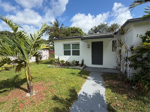 Villa in North Miami, Miami-Dade