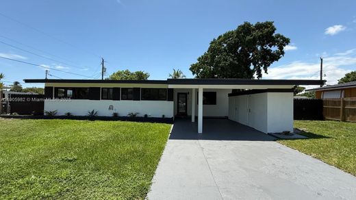 빌라 / Miami Gardens, Miami-Dade County