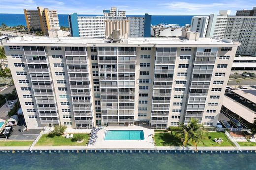 Residential complexes in Pompano Beach, Broward County