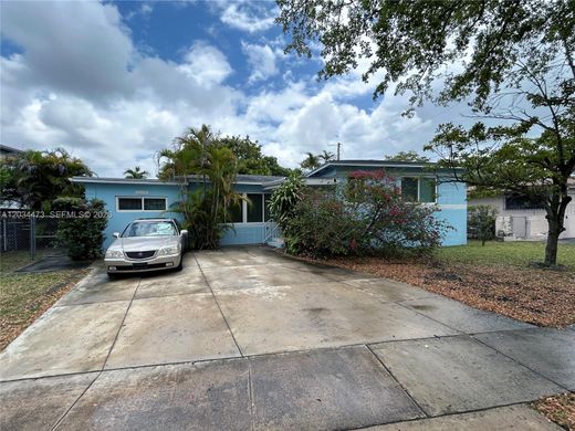 Villa North Miami, Miami-Dade County