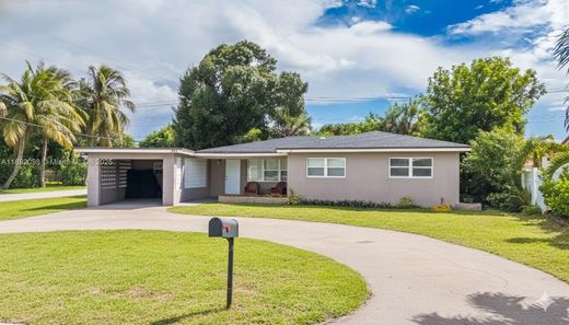Villa in Oakland Park, Broward County