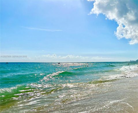 Жилой комплекс, Sunny Isles Beach, Miami-Dade County