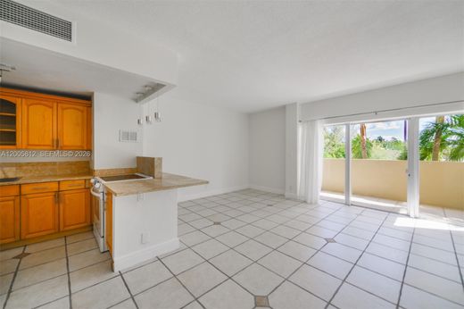 Residential complexes in Miami, Miami-Dade