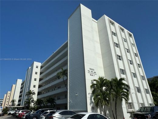 Appartementencomplex in Hallandale Beach, Broward County