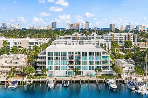 Residential complexes in Fort Lauderdale, Broward County