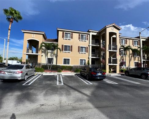 Wohnkomplexe in Cutler Bay, Miami-Dade County