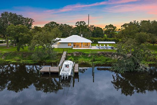 Villa in Indiantown, Martin County