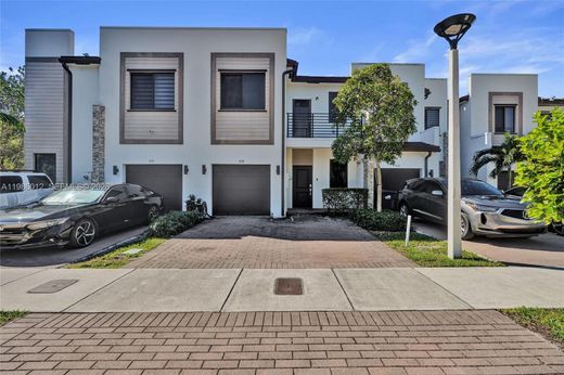 Townhouse in Miami, Miami-Dade