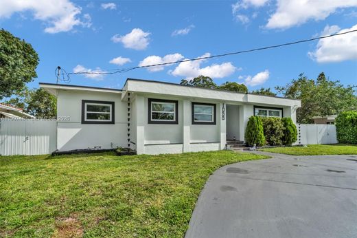 Villa en North Miami, Miami-Dade County