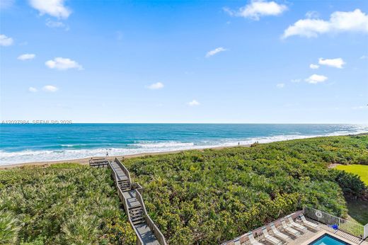 Residential complexes in Hutchinson Island South, Saint Lucie County