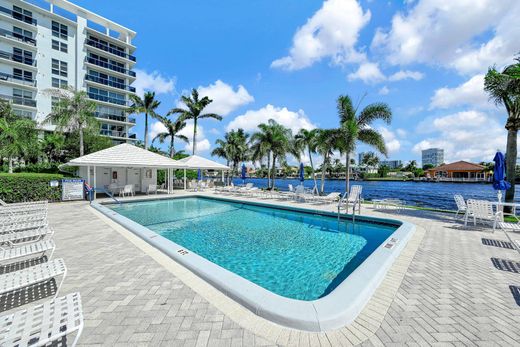 Residential complexes in Fort Lauderdale, Broward County