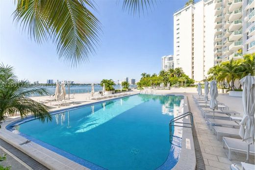 Complesso residenziale a Miami Beach, Miami-Dade County