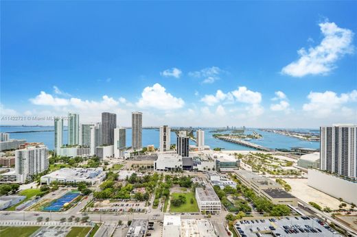 مجمع شقق ﻓﻲ ميامي، فلوريدا, Miami-Dade County