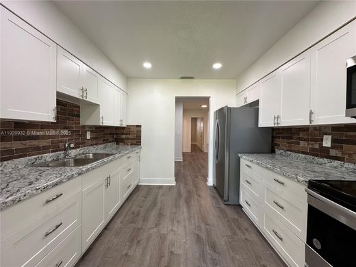 Villa en Hallandale Beach, Broward County