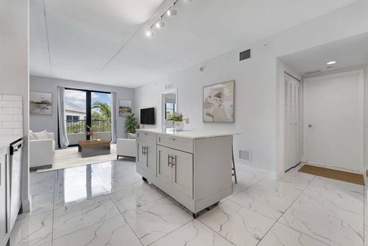 Wohnkomplexe in Boca Raton, Palm Beach County