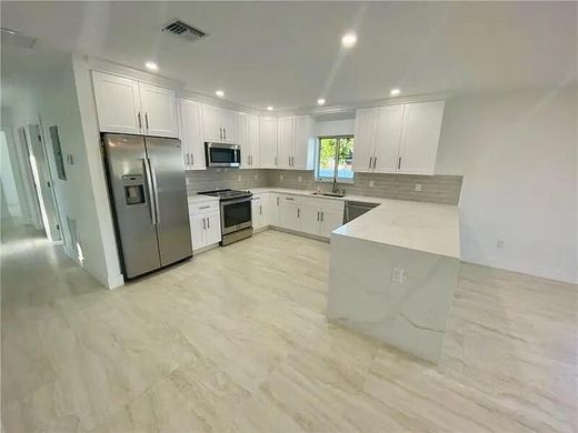 Villa in Pompano Beach, Broward County