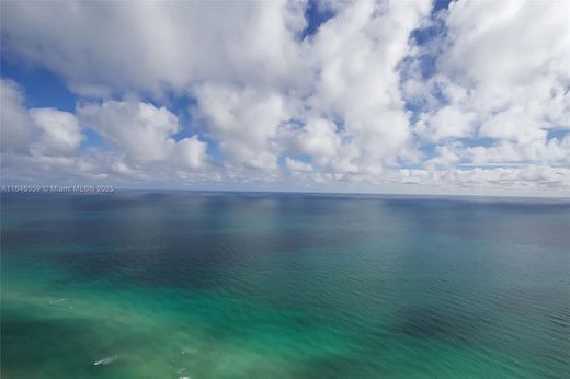 Residential complexes in Sunny Isles Beach, Miami-Dade